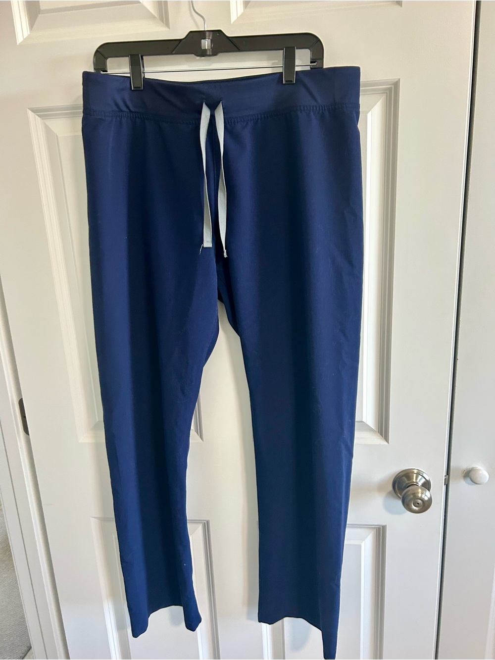 Figs Technical Collection Navy Drawstring Scrubs Size L